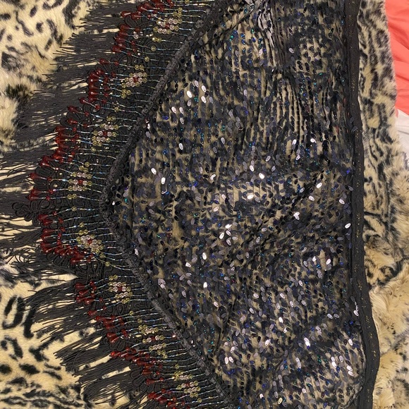 Disco Lemonade Rhiannon shawl - Picture 5 of 5